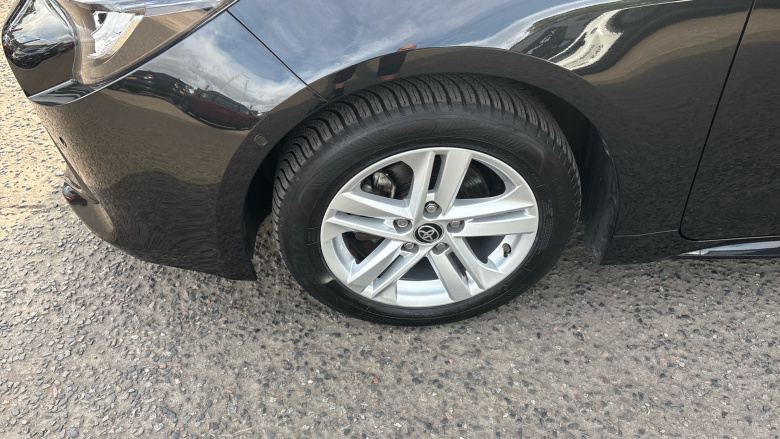 Toyota Corolla 1.8 VVT-i Hybrid Icon Tech 5dr CVT Hybrid Hatchback